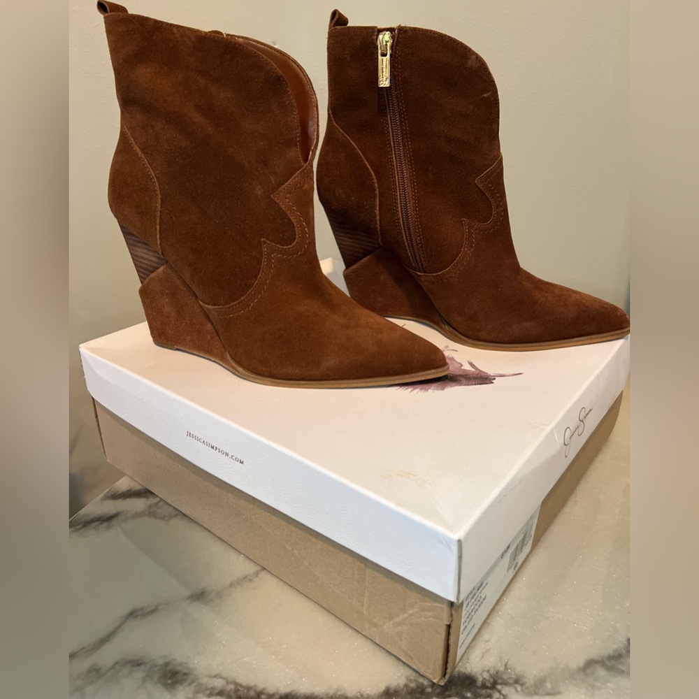 Jessica Simpson wedge boot size 8 1/2